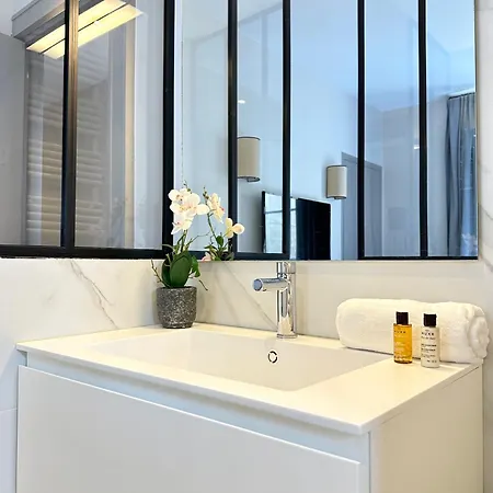 Luxembourg Garden Premium Family Flat * Paris