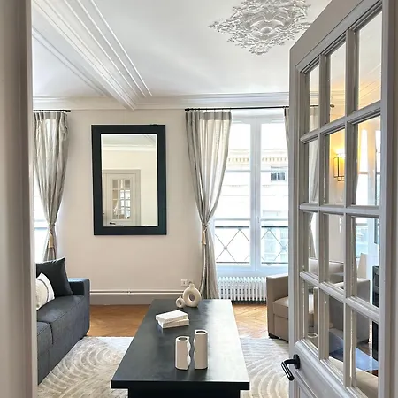 Luxembourg Garden Premium Family Flat Paris