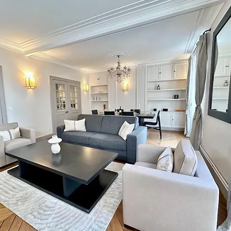 Luxembourg Garden Premium Family Flat * Parijs