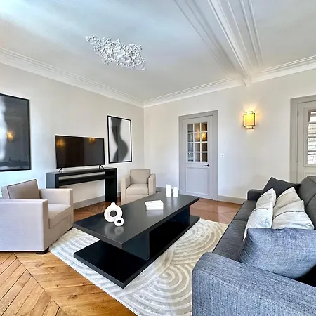 Luxembourg Garden Premium Family Flat Apartment *