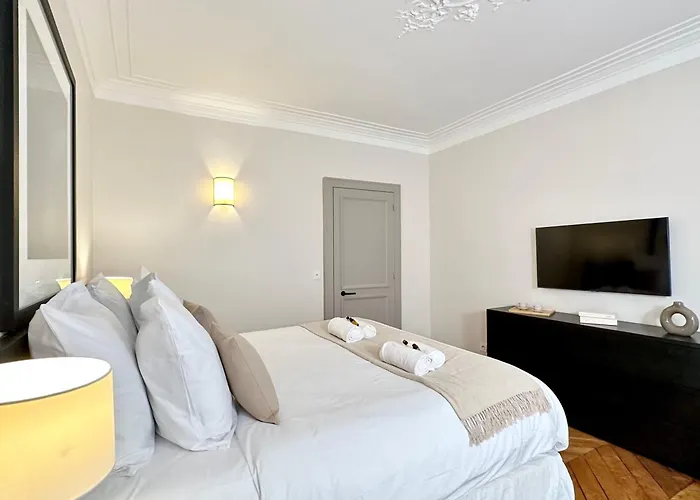 Luxembourg Gardens - Prestige Family With Lift For 8, 4br Apartamento París