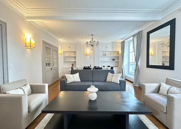Luxembourg Gardens - Prestige Family With Lift For 8, 4br Apartamento París