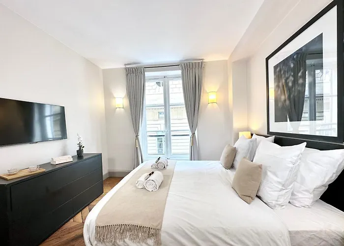 Luxembourg Gardens - Prestige Family With Lift For 8, 4br París